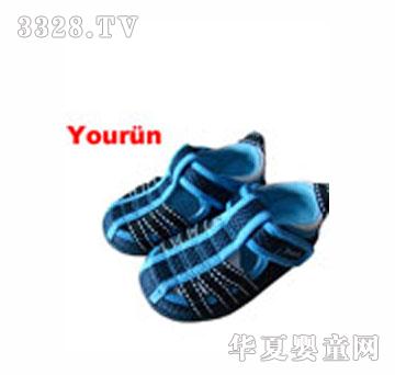 ����Ӥ��ѧ������Ь��ɫħ����