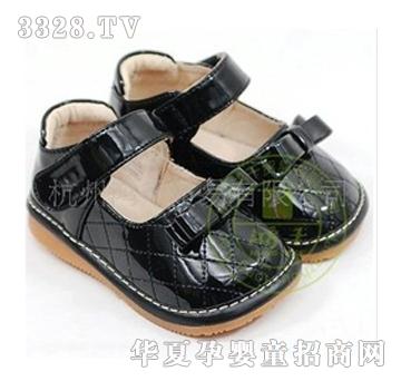 �������ɫӤ��Ь