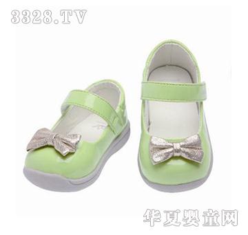 ��ŵ��ŵѧ��ǰѵ����Ь��ɫ