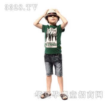 �����ݸ�������ɫ����