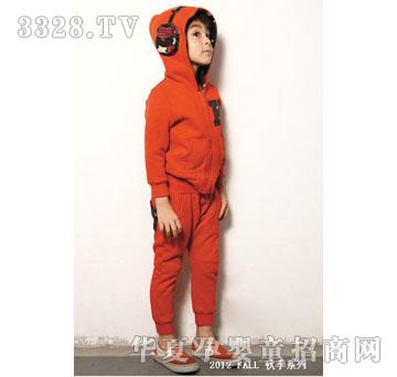 �����ݺ�ɫ�˶���