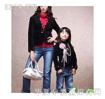 QQ�Ǻ�ɫ����ĸ��װ