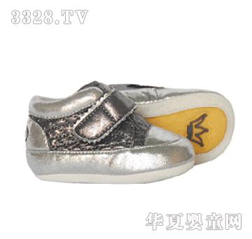 ѧ��ǰѵ��Ь����ɫ