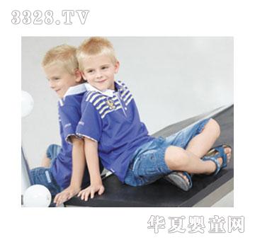 埃米希蓝色男童T恤