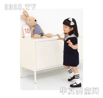 ������ɫŮͯȹ