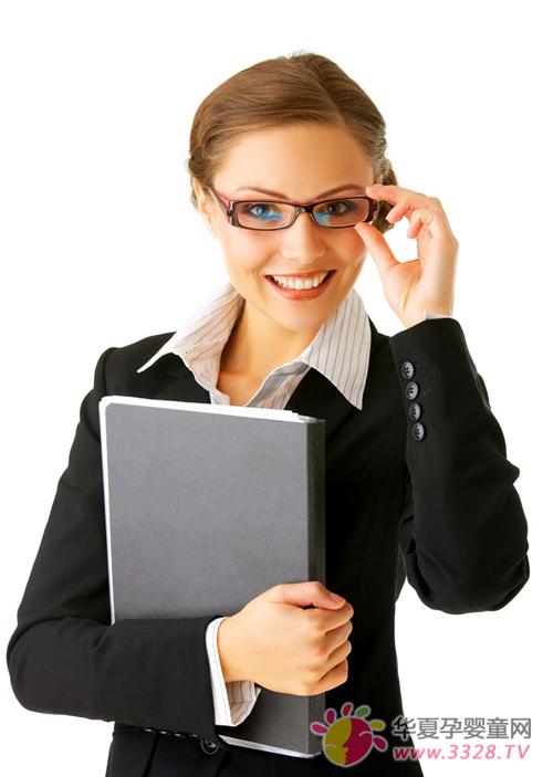 ����ı���һ˫ѩ�����۾���