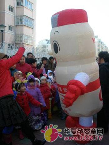 ������ֶ��뺢����һ�𻶶�����