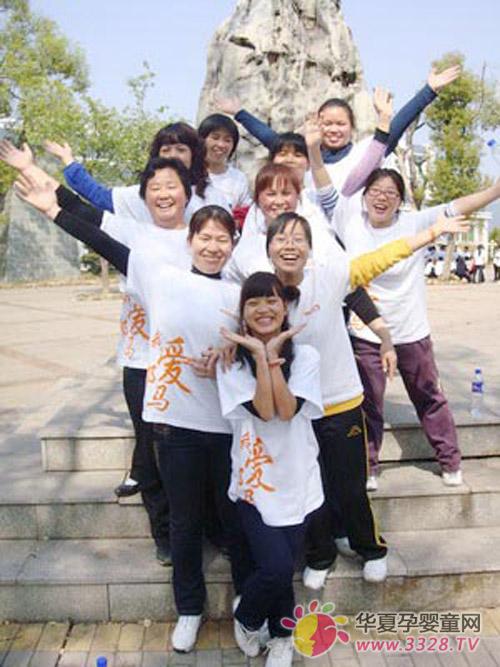 ������˾���ʸ�Ů�ڻ�����չ�