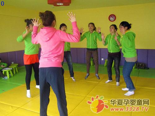 ���϶���ʮ������2012��ڶ��ڽ�ʦ��ѵ���ʻع�