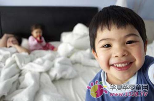 Ӥ������Ӧ��ע�⡰�ԡ�