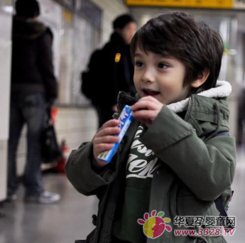 Ӥ���Ƚ�����ʳ����ô��