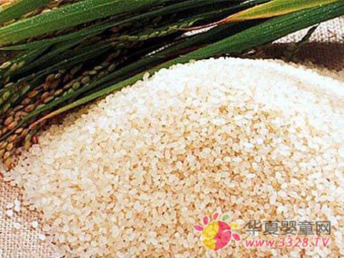 Ӥ���׷۵��ǰ��