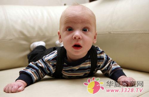 ϲ���ٱǿ׵��˸�������