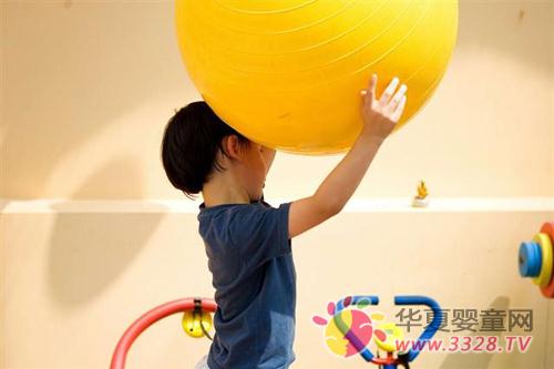 ��߶���Ӱ�캢�ӵ��������Ӱ��